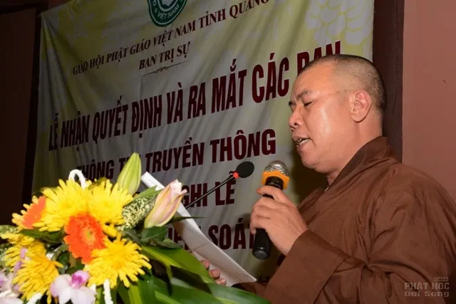 Phật giáo Quảng Trị nhận quyết định và ra mắt các ban, ngành 3 Phật giáo Quảng Trị nhận quyết định và ra mắt các ban, ngành image-1731938641005