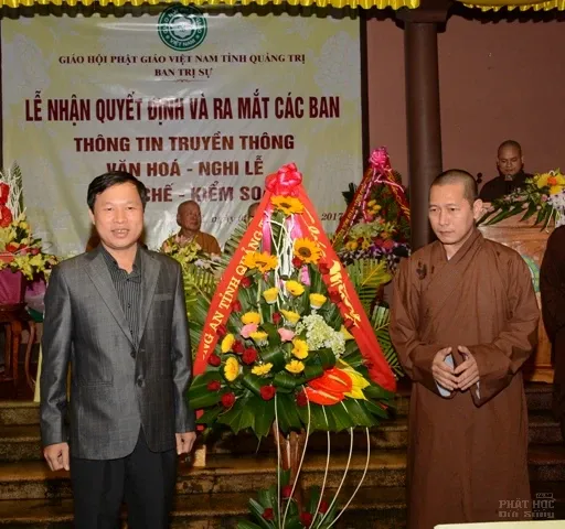 Phật giáo Quảng Trị nhận quyết định và ra mắt các ban, ngành 8 Phật giáo Quảng Trị nhận quyết định và ra mắt các ban, ngành image-1731938645339