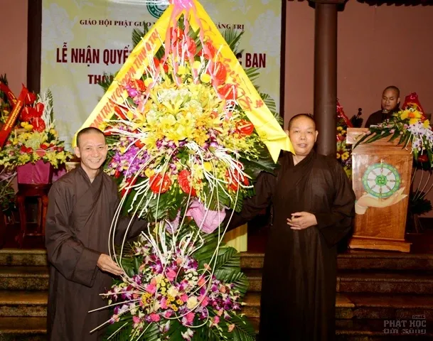 Phật giáo Quảng Trị nhận quyết định và ra mắt các ban, ngành 12 Phật giáo Quảng Trị nhận quyết định và ra mắt các ban, ngành image-1731938651258