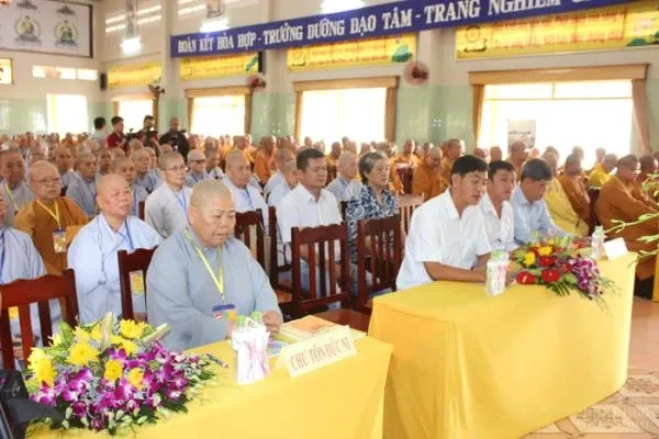Phật giáo Tiền Giang khai giảng Khóa Bồi dưỡng nghiệp vụ Trụ trì năm 2018 image-1731943990368