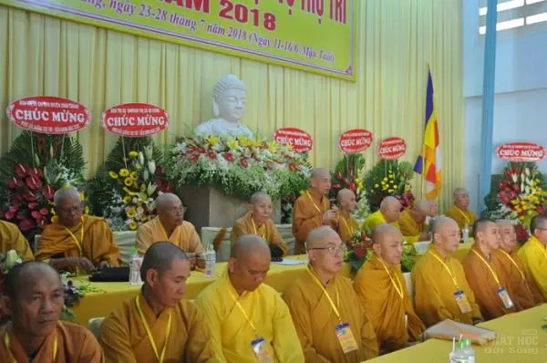 Phật giáo Tiền Giang khai giảng Khóa Bồi dưỡng nghiệp vụ Trụ trì năm 2018 image-1731943992495