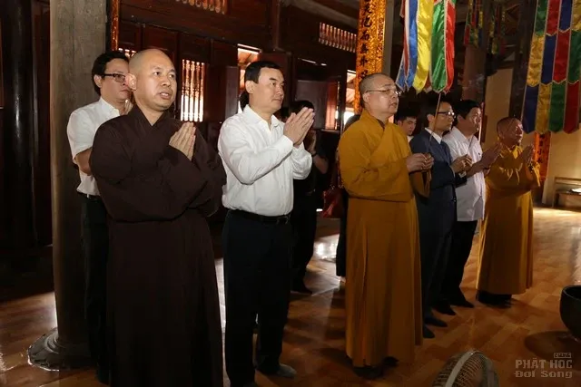 Phó thủ tướng Vũ Đức Đam chúc mừng Phật đản Phó thủ tướng Vũ Đức Đam chúc mừng Phật đản image-1731746931491