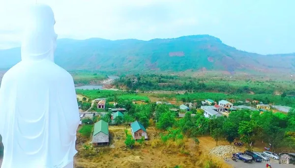 Quảng Trị: Chùa Sơn Thành tượng đài Quán Thế Âm cao 25m image-1731937961498