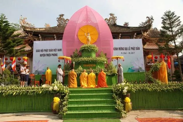 Quảng Trị: Lễ đài Phật đản huyện Triệu Phong tổ chức tại chùa Lưỡng Kim image-1731934562323