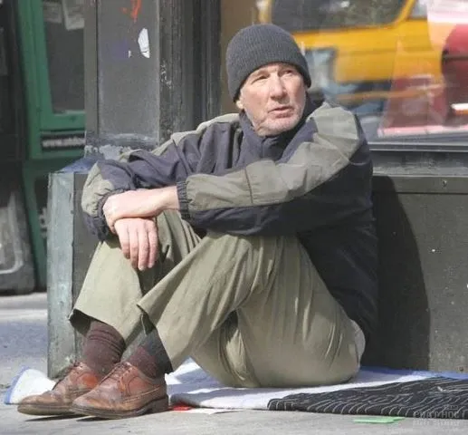 Richard Gere trải nghiệm cuộc sống người vô gia cư image-1731725243776