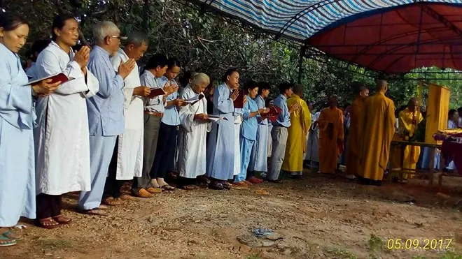 Rước kiệu Phật rằm tháng 7 ở Bình Phước image-1732292050879