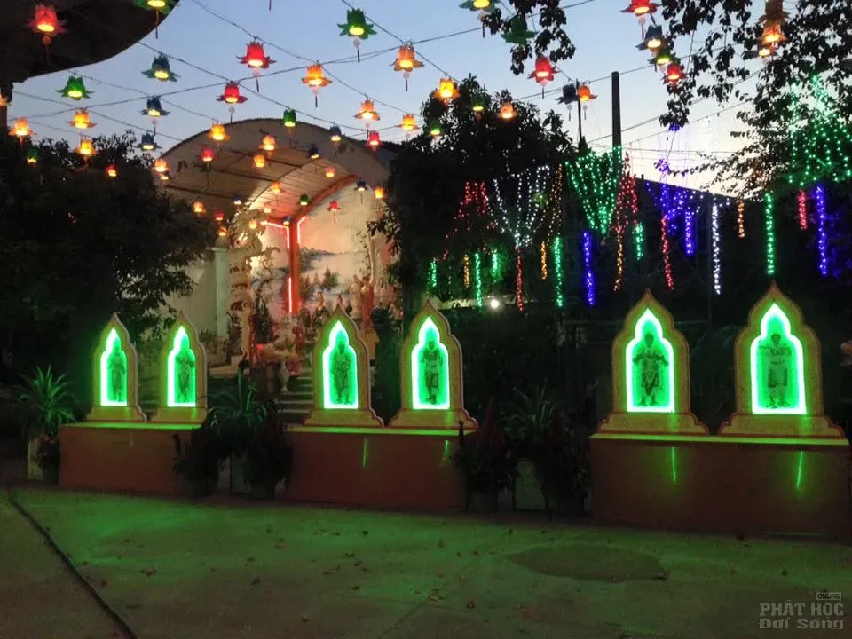 Sắc màu xuân về tại chùa Tịnh Nghiêm - Biên Hòa Sắc màu xuân về tại chùa Tịnh Nghiêm - Biên Hòa image-1731931918929