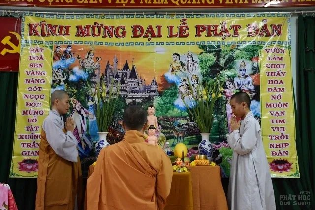 Sài Gòn: Học sinh lớp học CLB Thiện Duyên mừng lễ tắm Phật image-1731936373747