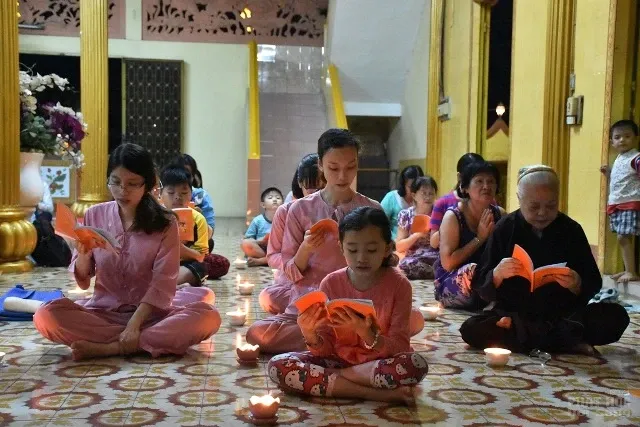 Sài Gòn: Tịnh xá Lộc Uyển vía Phật A Di Đà image-1731931163798