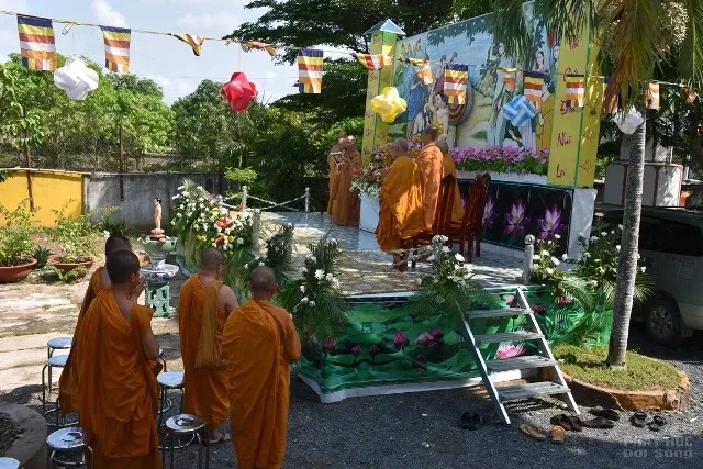 Sài Gòn: Tịnh xá Đại Quang tổ chức Phật đản image-1731936048033