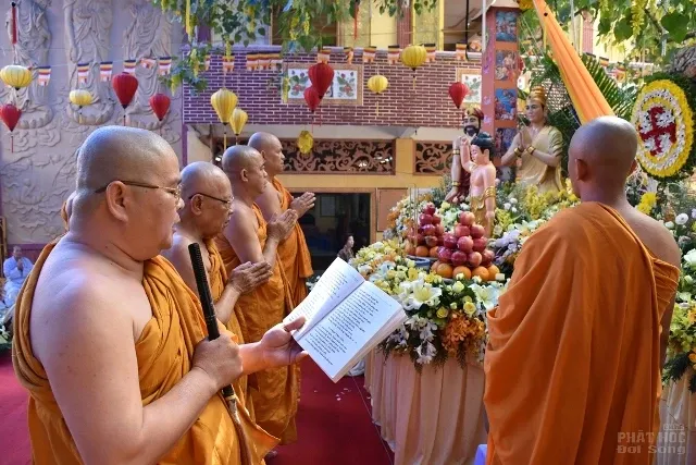 Sài Gòn: Tịnh xá Lộc Uyển hân hoan đón mừng Phật đản image-1731935098482