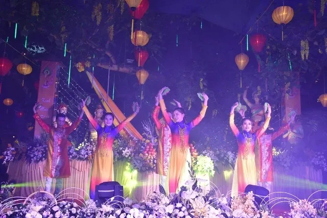 Sài Gòn: Tịnh xá Lộc Uyển hân hoan đón mừng Phật đản 1 Sài Gòn: Tịnh xá Lộc Uyển hân hoan đón mừng Phật đản image-1731935099861