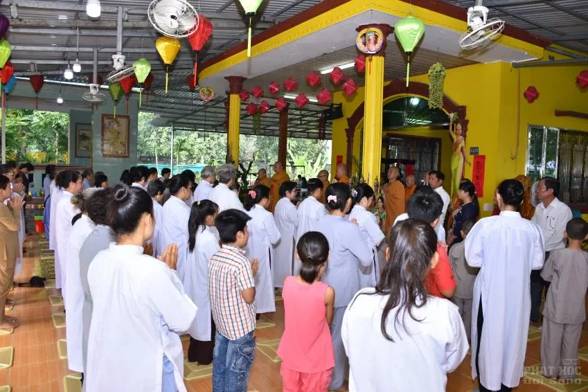 Sài Gòn: Tịnh xá Lộc Uyển - Tịnh thất Kỳ Viên trang nghiêm tổ chức lễ Phật đản 5 Sài Gòn: Tịnh xá Lộc Uyển - Tịnh thất Kỳ Viên trang nghiêm tổ chức lễ Phật đản image-1731944157988