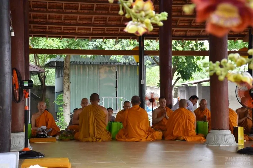 Sài Gòn: Tịnh xá Lộc Uyển - Tịnh thất Kỳ Viên trang nghiêm tổ chức lễ Phật đản 19 Sài Gòn: Tịnh xá Lộc Uyển - Tịnh thất Kỳ Viên trang nghiêm tổ chức lễ Phật đản image-1731944171094