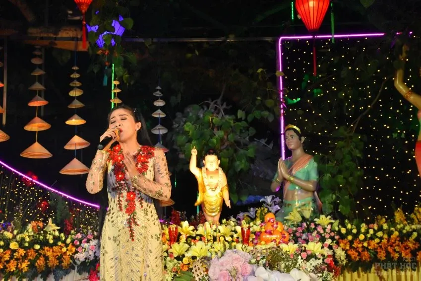 Sài Gòn: Tịnh xá Lộc Uyển - Tịnh thất Kỳ Viên trang nghiêm tổ chức lễ Phật đản 32 Sài Gòn: Tịnh xá Lộc Uyển - Tịnh thất Kỳ Viên trang nghiêm tổ chức lễ Phật đản image-1731944182774
