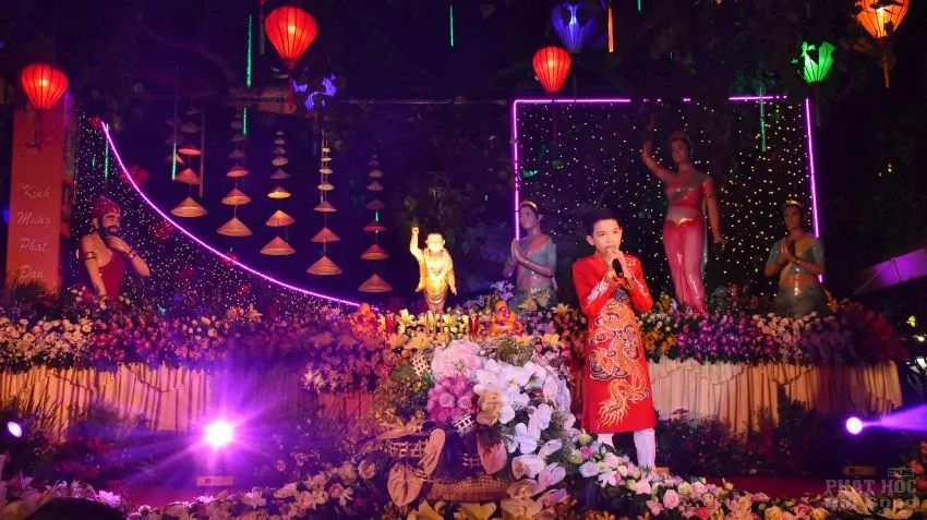 Sài Gòn: Tịnh xá Lộc Uyển - Tịnh thất Kỳ Viên trang nghiêm tổ chức lễ Phật đản 35 Sài Gòn: Tịnh xá Lộc Uyển - Tịnh thất Kỳ Viên trang nghiêm tổ chức lễ Phật đản image-1731944185549