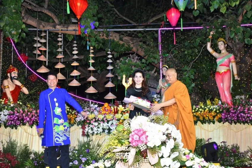 Sài Gòn: Tịnh xá Lộc Uyển - Tịnh thất Kỳ Viên trang nghiêm tổ chức lễ Phật đản 37 Sài Gòn: Tịnh xá Lộc Uyển - Tịnh thất Kỳ Viên trang nghiêm tổ chức lễ Phật đản image-1731944187288