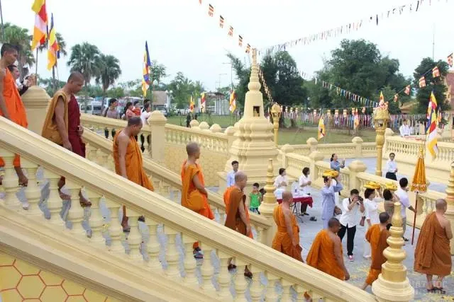 Sắp tới chùa Khmer Đồng Mô có đại lễ dâng Y Kathina tại image-1731921391552
