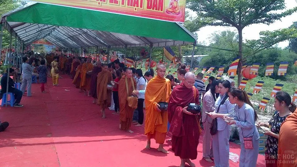 Sắp tới chùa Phước Lâm - Đồng Nai ​có Đại lễ dâng y Kathina image-1731920917088