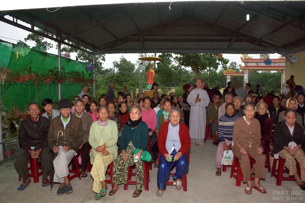 Chùa Phổ Giác từ thiện tại Quảng Trị Sóc Trăng: Chùa Phổ Giác từ thiện tại Quảng Trị image-1731941060477