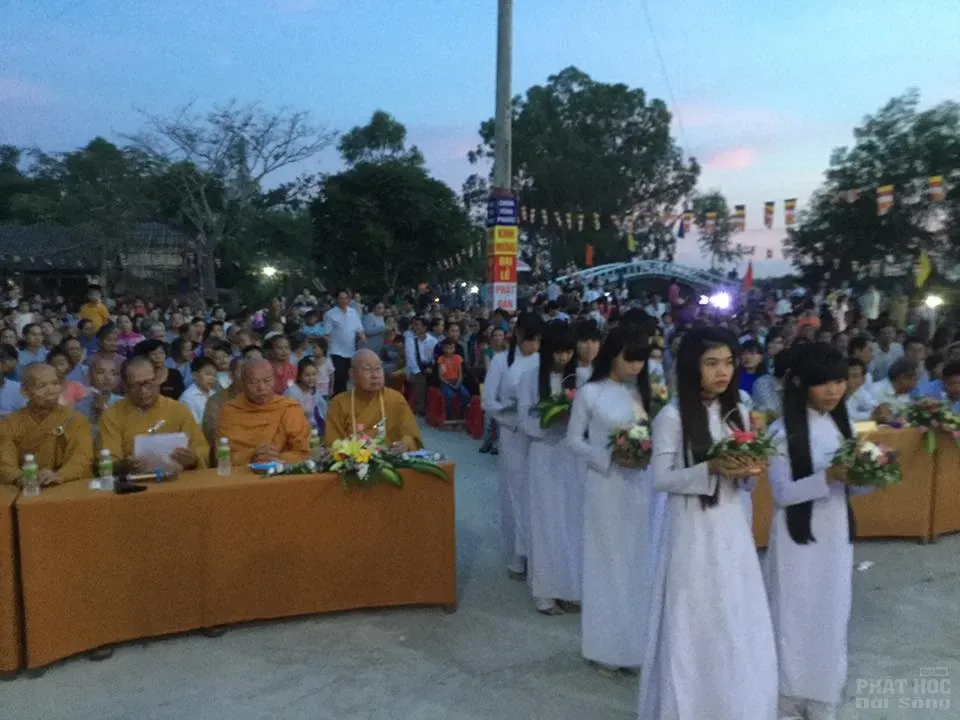 Sóc Trăng: Chùm ảnh Chùa Phước Vĩnh mừng Phật đản trong đêm image-1732290876972