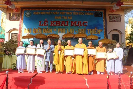 Sóc Trăng: Khai mạc Đại Giới đàn Phi Lai – Chí Thiền năm 2017 image-1731936106827