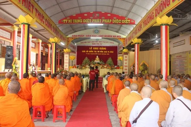 Sóc Trăng: Khai mạc khóa bồi dưỡng trụ trì năm 2018 4 Sóc Trăng: Khai mạc khóa bồi dưỡng trụ trì năm 2018 image-1731946534932