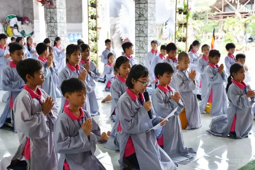 Sóc Trăng: Khóa tu mùa hè Búp Sen Hồng - lần 8 image-1731943396386