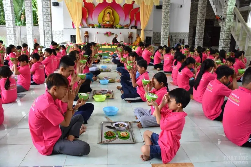 Sóc Trăng: Khóa tu mùa hè Búp Sen Hồng - lần 8 22 Sóc Trăng: Khóa tu mùa hè Búp Sen Hồng - lần 8 image-1731943414159