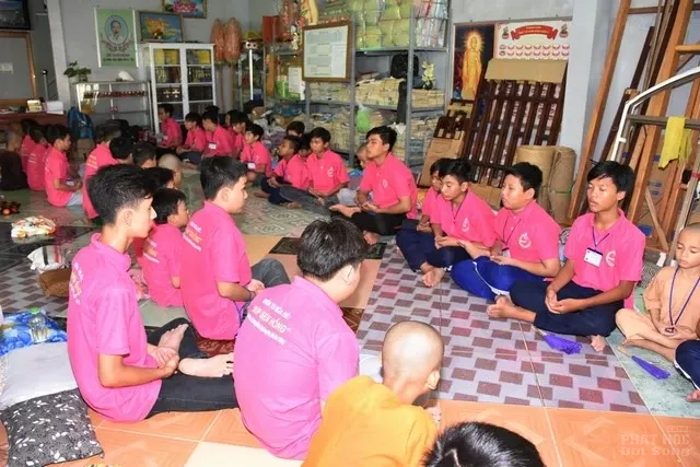 Sóc Trăng: Khoá tu mùa hè chùa Phổ Giác lần 6 image-1731747569160