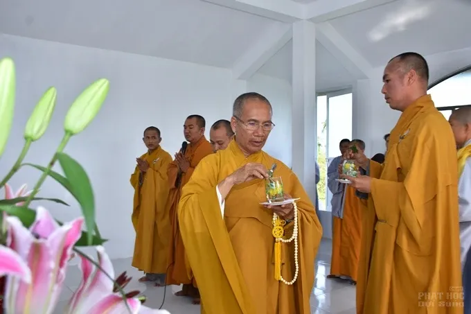 Sóc Trăng: Lễ an vị Phật, cầu an đầu năm tại chùa Phổ Giác image-1731943783317