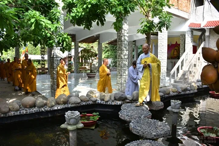 Sóc Trăng: Lễ an vị Phật, cầu an đầu năm tại chùa Phổ Giác image-1731943787653