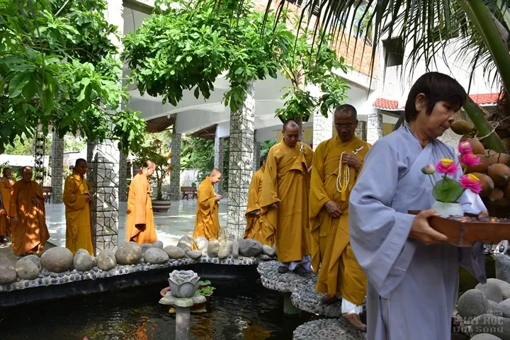 Sóc Trăng: Lễ an vị Phật, cầu an đầu năm tại chùa Phổ Giác image-1731943788479