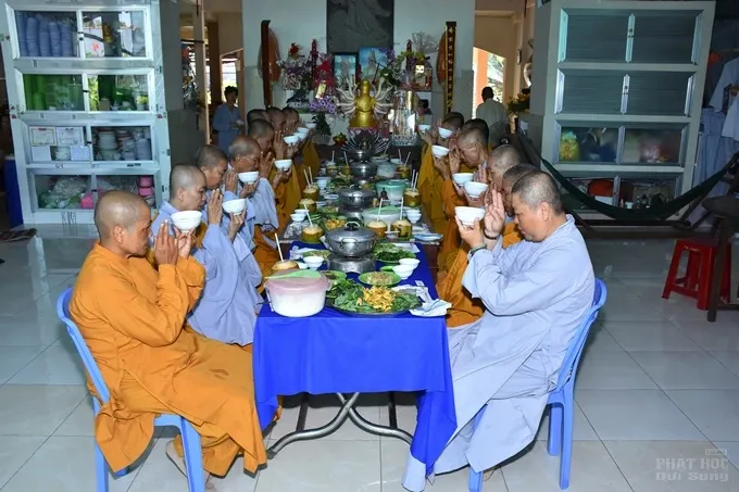 Sóc Trăng: Lễ an vị Phật, cầu an đầu năm tại chùa Phổ Giác image-1731943795610