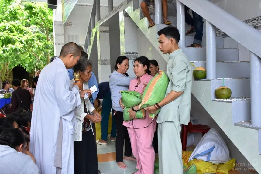 Sóc Trăng: Long trọng tổ chức lễ Vu lan Pl 2562 24 Sóc Trăng: Long trọng tổ chức lễ Vu lan Pl 2562 image-1732288340968