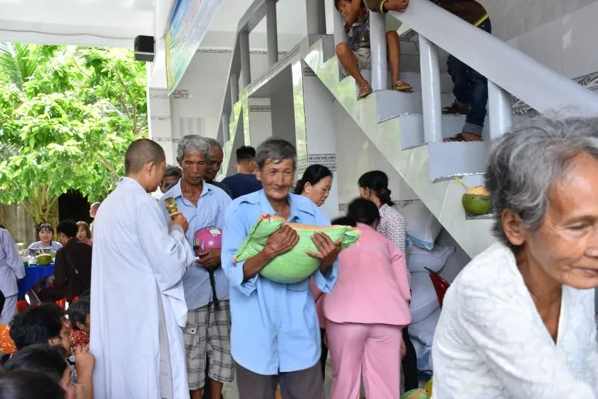 Sóc Trăng: Long trọng tổ chức lễ Vu lan Pl 2562 25 Sóc Trăng: Long trọng tổ chức lễ Vu lan Pl 2562 image-1732288342023