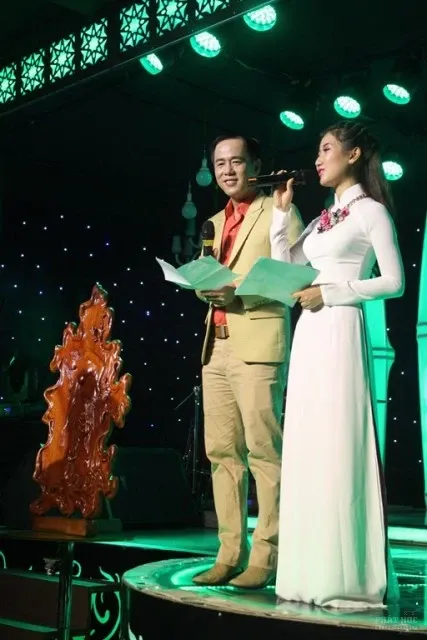 Sôi động đêm nhạc gây quỹ từ thiện “Sẻ Chia Yêu Thương” image-1731725545507