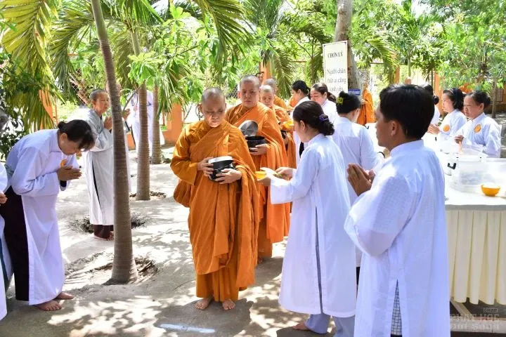 Sự an lạc của ngày thứ hai trong khóa tu phân đoàn Ni giới – Giáo đoàn 6 30 Sự an lạc của ngày thứ hai trong khóa tu phân đoàn Ni giới – Giáo đoàn 6 image-1731944661587