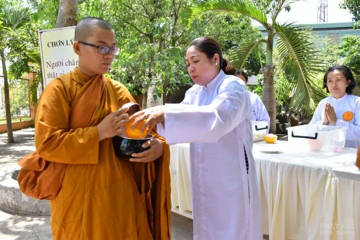 Sự an lạc của ngày thứ hai trong khóa tu phân đoàn Ni giới – Giáo đoàn 6 32 Sự an lạc của ngày thứ hai trong khóa tu phân đoàn Ni giới – Giáo đoàn 6 image-1731944663152