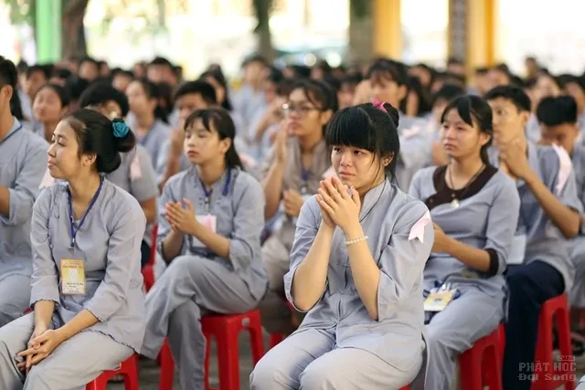 Sư cô Thích Nữ Hương Nhũ giảng khóa tu mùa hè chùa Phước Viên Sư cô Thích Nữ Hương Nhũ giảng khóa tu mùa hè chùa Phước Viên image-1731748932723