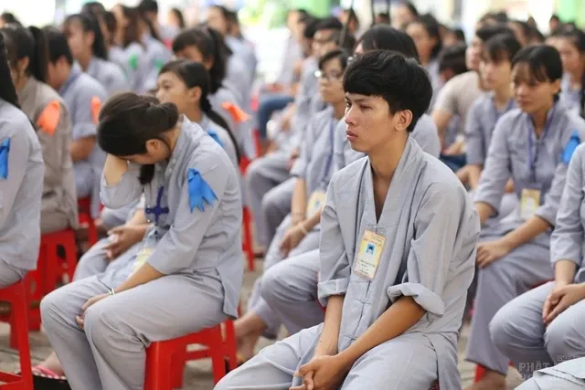 Sư cô Thích Nữ Hương Nhũ giảng khóa tu mùa hè chùa Phước Viên Sư cô Thích Nữ Hương Nhũ giảng khóa tu mùa hè chùa Phước Viên image-1731748933266