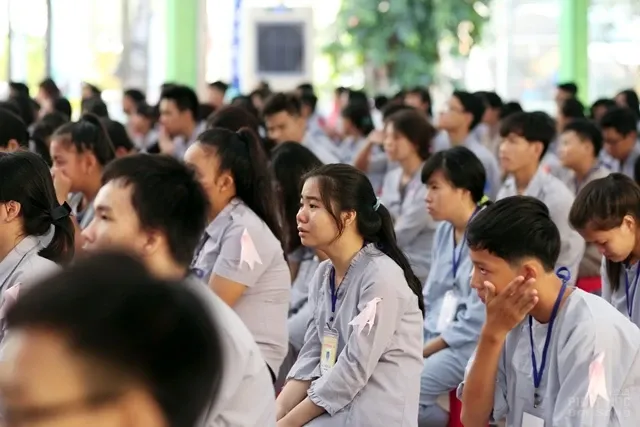 Sư cô Thích Nữ Hương Nhũ giảng khóa tu mùa hè chùa Phước Viên 2 Sư cô Thích Nữ Hương Nhũ giảng khóa tu mùa hè chùa Phước Viên image-1731748934538