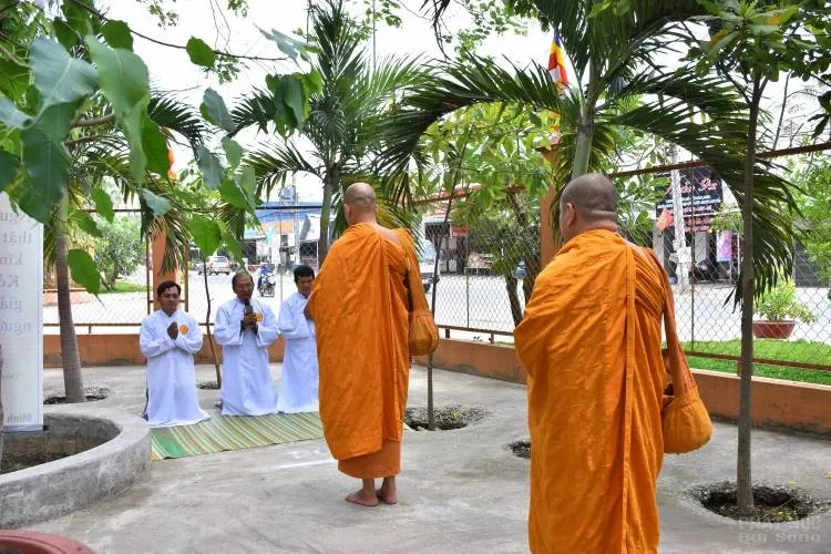 Sự trở về nguồn cội của người con xuất sĩ image-1731944749220