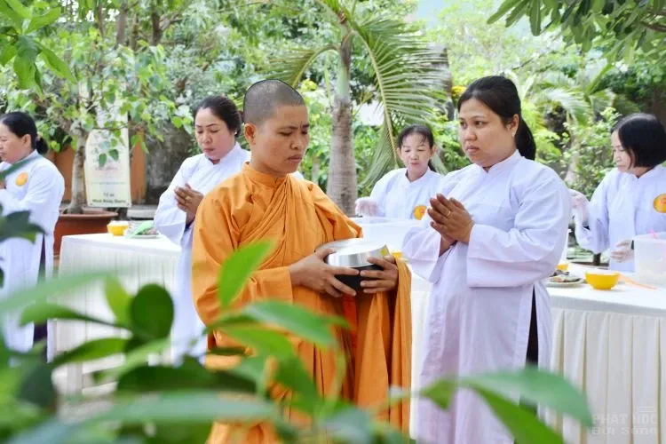 Sự trở về nguồn cội của người con xuất sĩ image-1731944753517