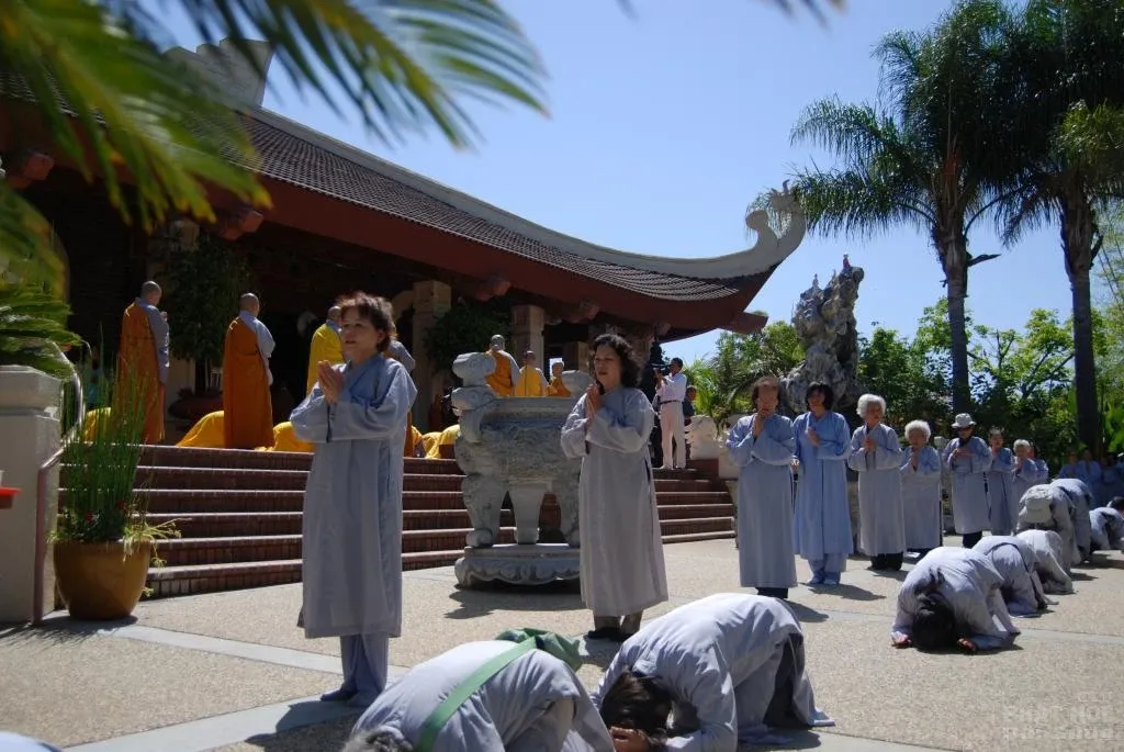 Tam bộ nhất bái là gì? image-1731919468272