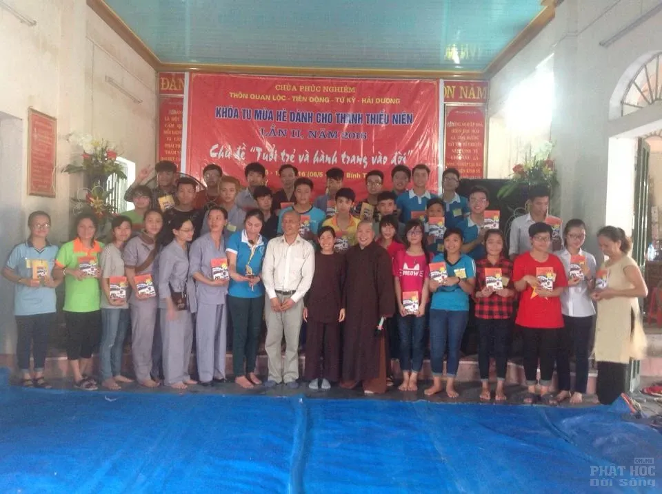 Tấm lòng sư cô Quảng Khiết với con trẻ 'Tuổi trẻ & hành trang vào đời' image-1732290611236