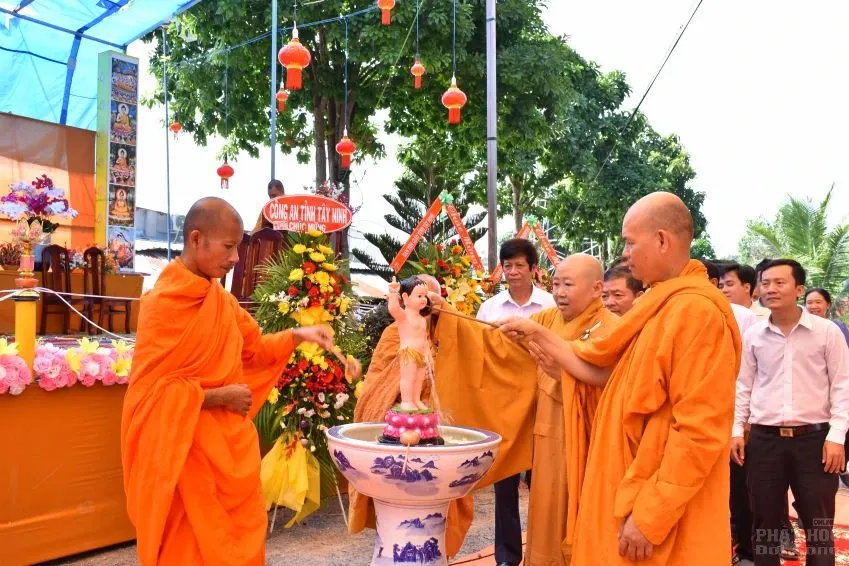 Tân Biên: Tịnh xá Trúc Lâm tổ chức lễ Phật đản PL 2562 – DL 2018 45 Tân Biên: Tịnh xá Trúc Lâm tổ chức lễ Phật đản PL 2562 – DL 2018 image-1731932815350