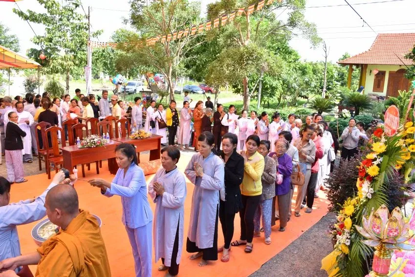 Tân Biên: Tịnh xá Trúc Lâm tổ chức lễ Phật đản PL 2562 – DL 2018 49 Tân Biên: Tịnh xá Trúc Lâm tổ chức lễ Phật đản PL 2562 – DL 2018 image-1731932818752