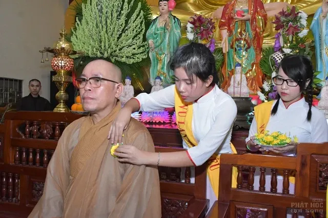 Tân Bình: Chùa Khánh Thiền trang nghiêm tổ chức lễ vu lan 7 Tân Bình: Chùa Khánh Thiền trang nghiêm tổ chức lễ vu lan image-1731941044507