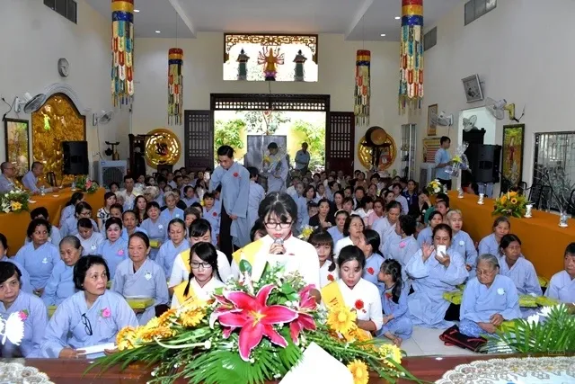 Tân Bình: Chùa Khánh Thiền trang nghiêm tổ chức lễ vu lan 11 Tân Bình: Chùa Khánh Thiền trang nghiêm tổ chức lễ vu lan image-1731941047274